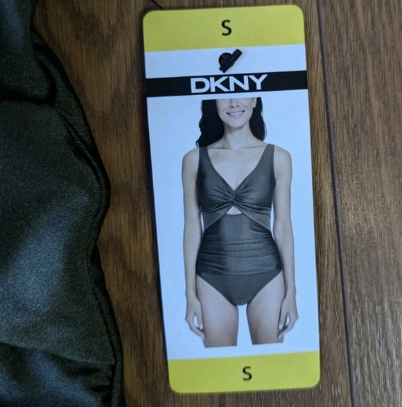DKNY One Piece Key Hole Twist Front Swimsuit Green Small NWT - Picture 3 of 6